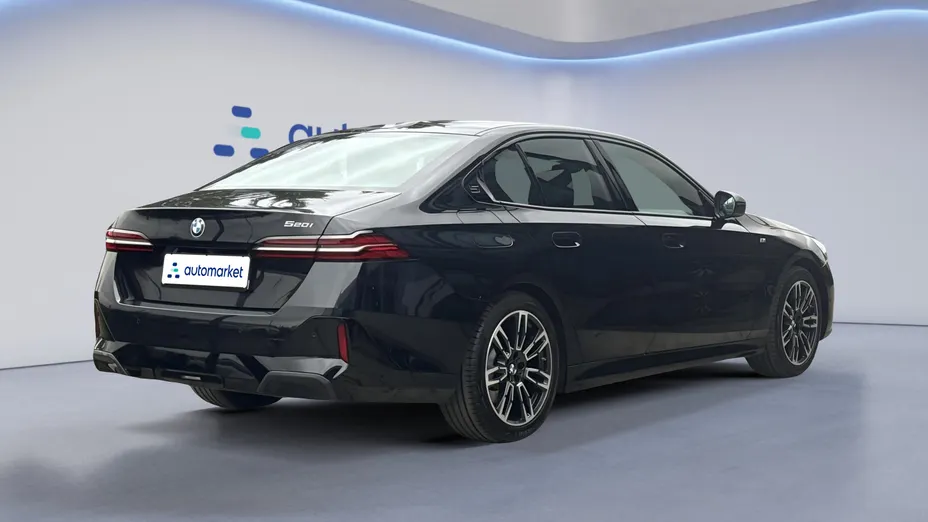 BMW Seria 5 520i mHEV M Sport aut