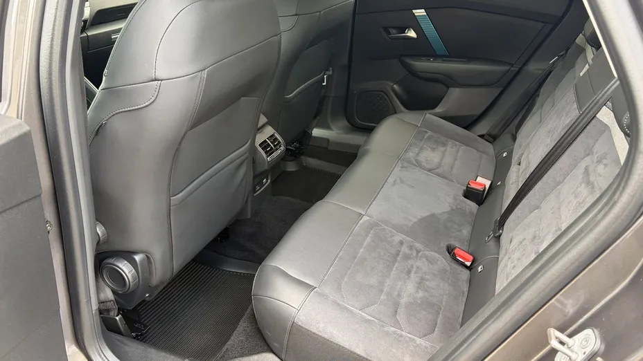 CITROEN C4 e-C4 EV136 50kWh Shine