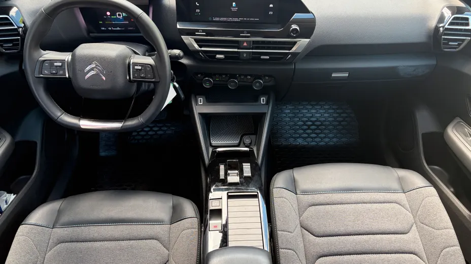 CITROEN C4 X e-C4 X EV136 50kWh Shine