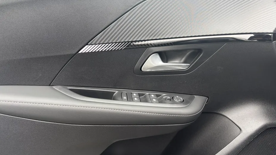 PEUGEOT 208 e-208 54kWh Allure Nowy