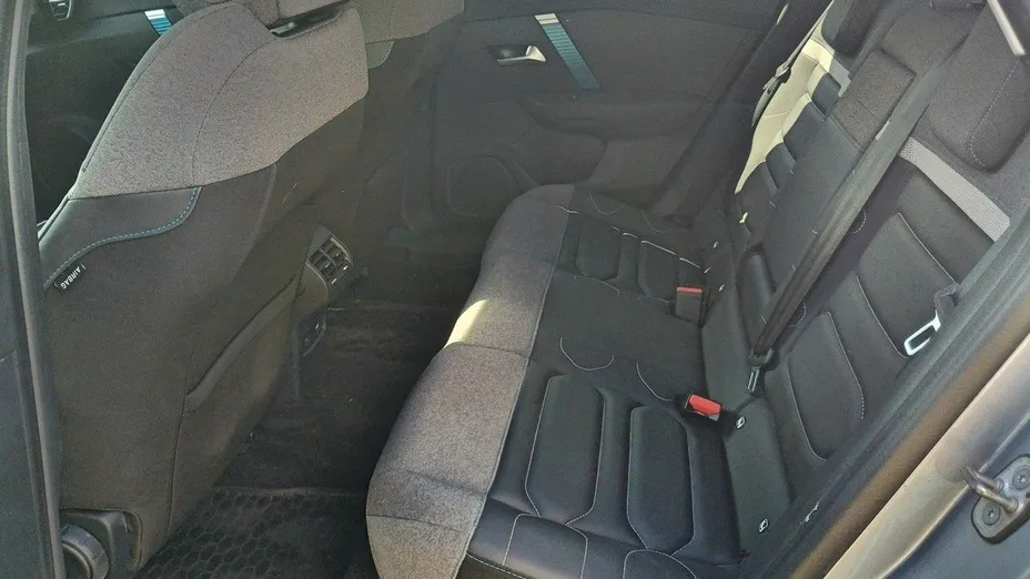 CITROEN C4 X e-C4 X EV136 50kWh Shine