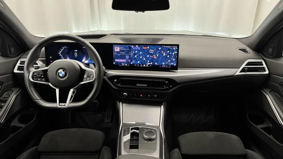 BMW Seria 3 330i xDrive M Sport sport-aut