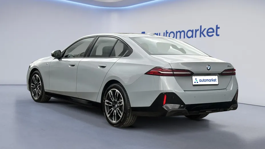 BMW Seria 5 520i mHEV M Sport aut