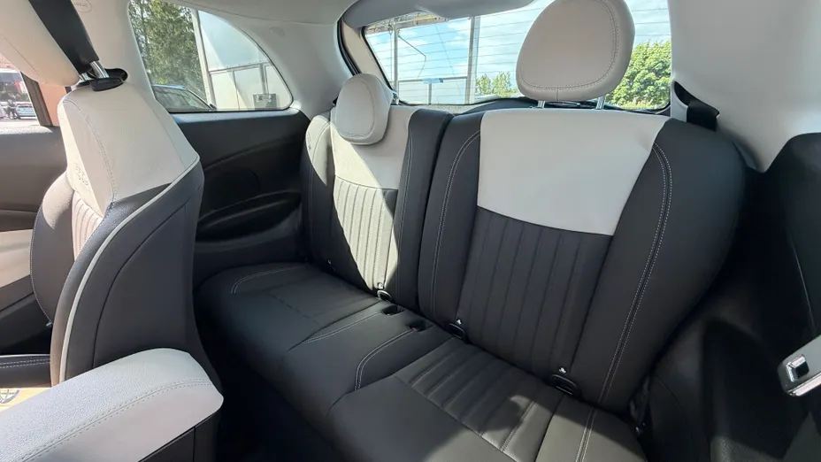 FIAT 500 500 1.0 GSE Hybrid La Prima Nowy