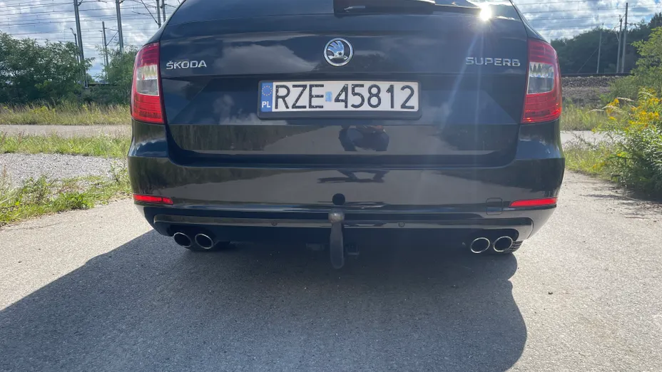 SKODA Superb Superb 2.0 TSI Elegance DSG