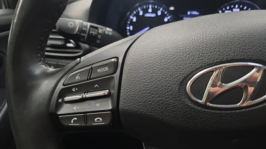 HYUNDAI i30 i30 1.0 T-GDI Smart