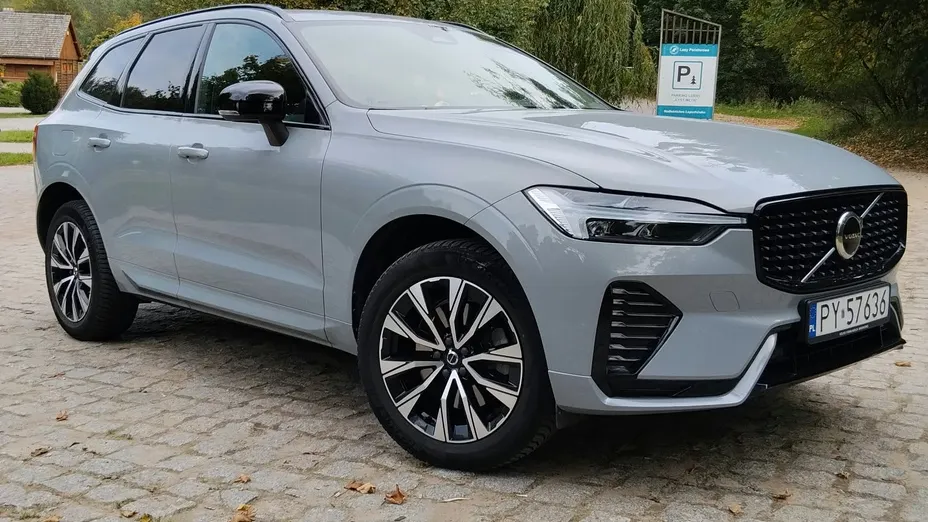 VOLVO XC60 -