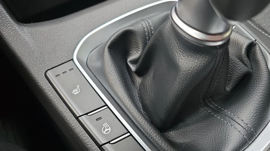 HYUNDAI i30 i30 1.0 T-GDI Smart