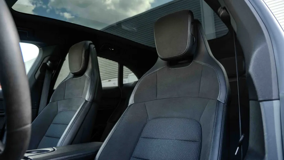 PORSCHE Taycan Taycan Sport Turismo