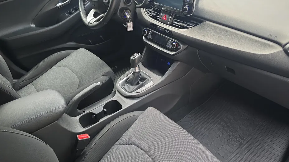 HYUNDAI i30 i30 1.0 T-GDI Smart