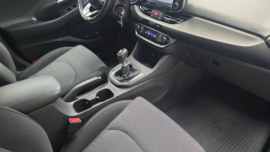 HYUNDAI i30 i30 1.0 T-GDI Smart