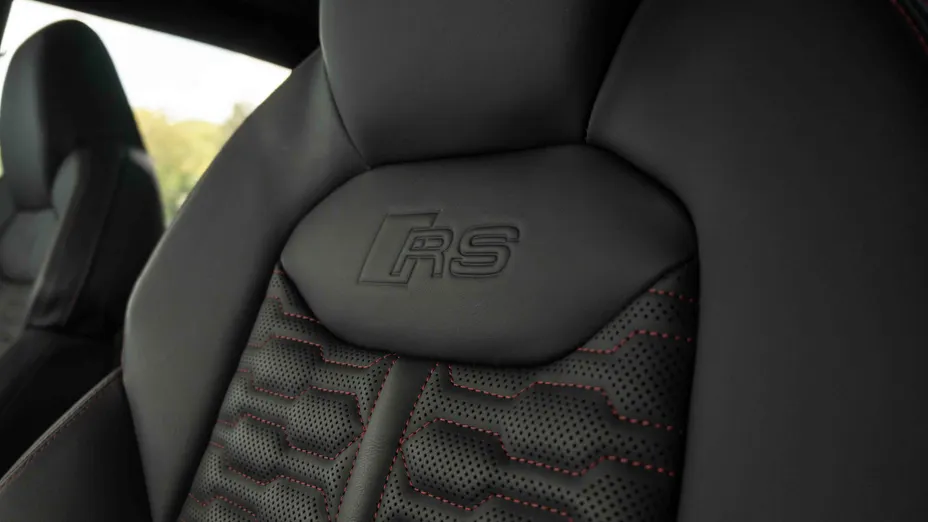 AUDI Q8 / E-Tron RS Q8 TFSI mHEV Quattro Tiptronic