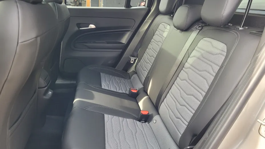JEEP Avenger Avenger 1.2 T3 mHEV Overland 4xe eDCT6 Nowy