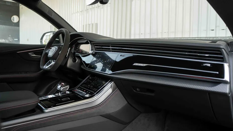 AUDI Q8 / E-Tron RS Q8 TFSI mHEV Quattro Tiptronic