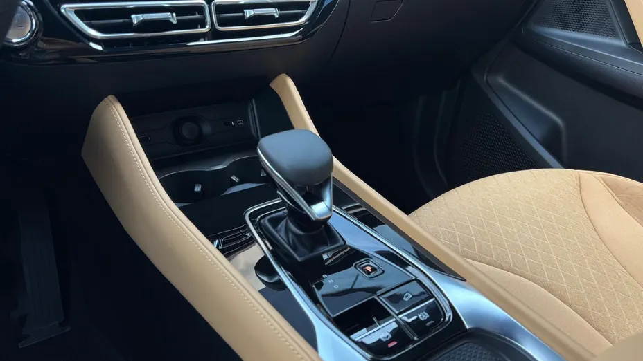 MG HS HS 1.5 T-GDI Excite DCT Nowy