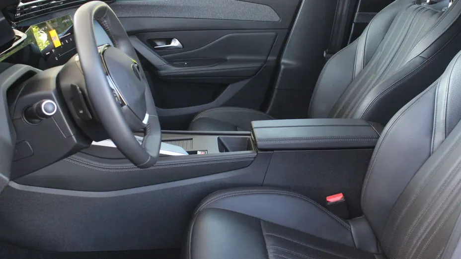 PEUGEOT 408 408 1.2 PureTech Allure Pack S&S EAT8