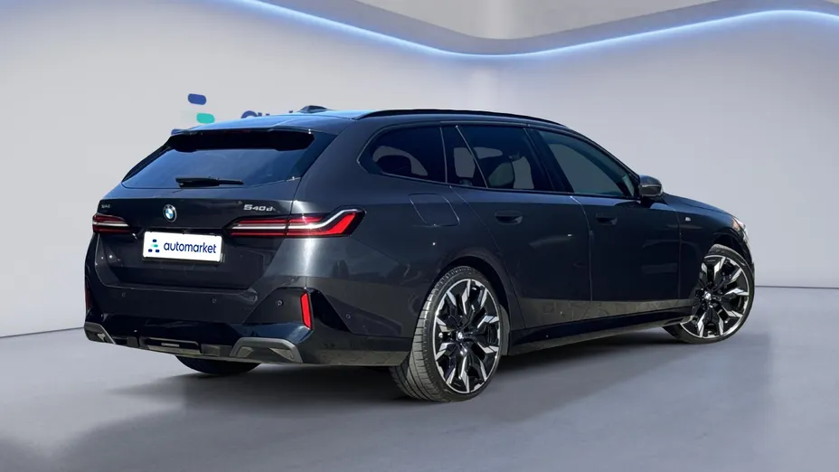 BMW Seria 5 540d xDrive mHEV M Sport aut