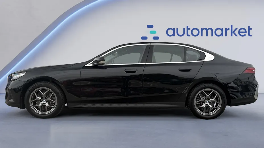 BMW Seria 5 520i mHEV aut