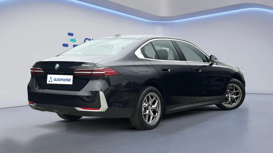 BMW Seria 5 520i mHEV aut