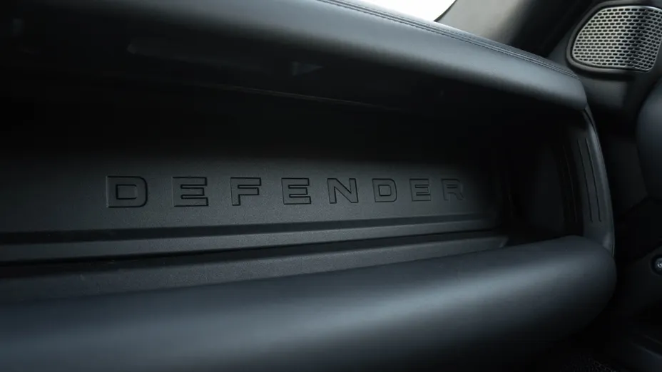 LAND ROVER Defender Defender 110 5.0 P525 V8 Carpathian Edition