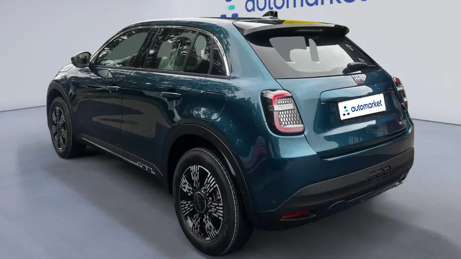 FIAT 600 600 1.2 Turbo Hybrid Icon eDCT Nowy