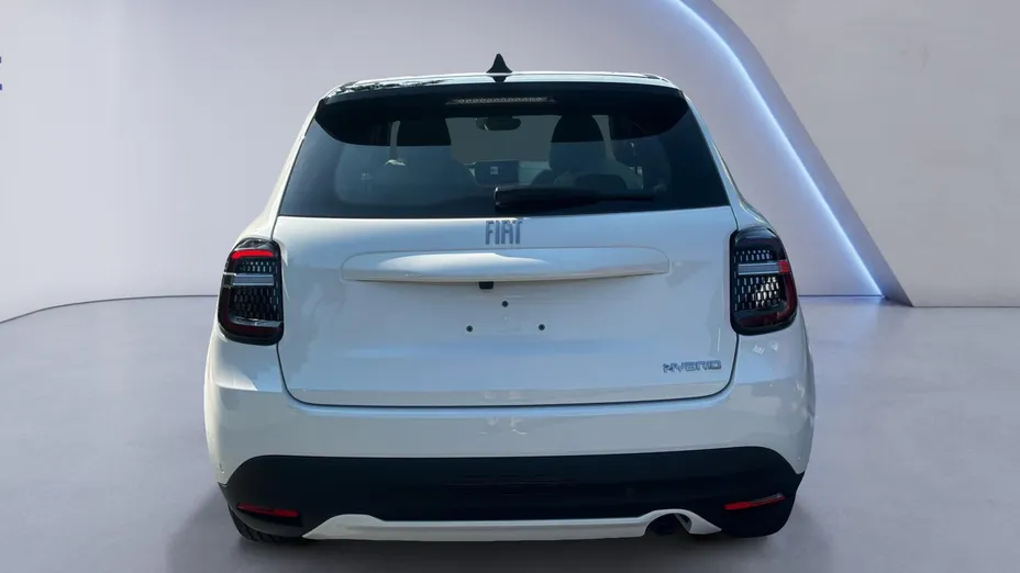 FIAT 600 600 1.2 Turbo Hybrid Icon eDCT Nowy
