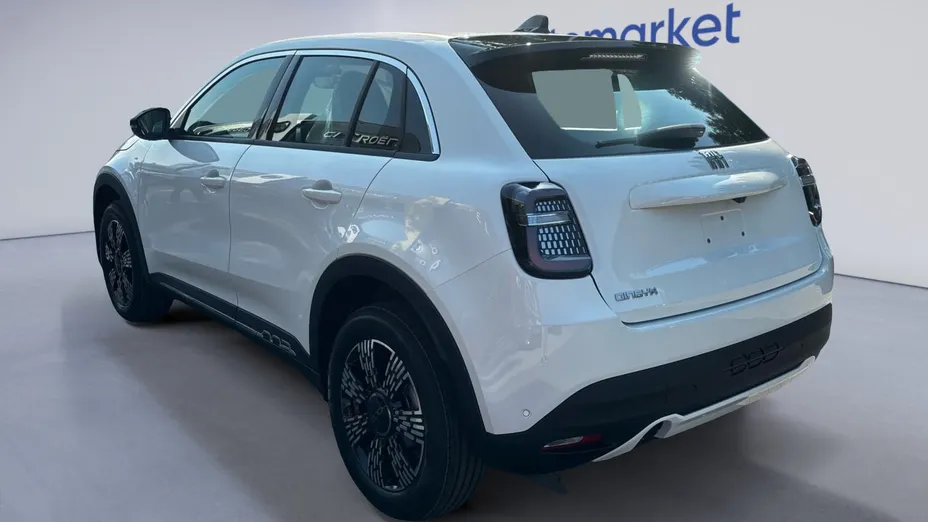 FIAT 600 600 1.2 Turbo Hybrid Icon eDCT Nowy