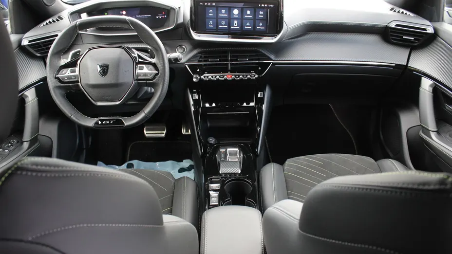 PEUGEOT 2008 2008 1.2 PureTech GT Pack S&S EAT8 Nowy