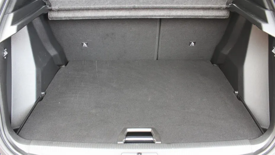 PEUGEOT 2008 2008 1.2 PureTech GT Pack S&S EAT8 Nowy