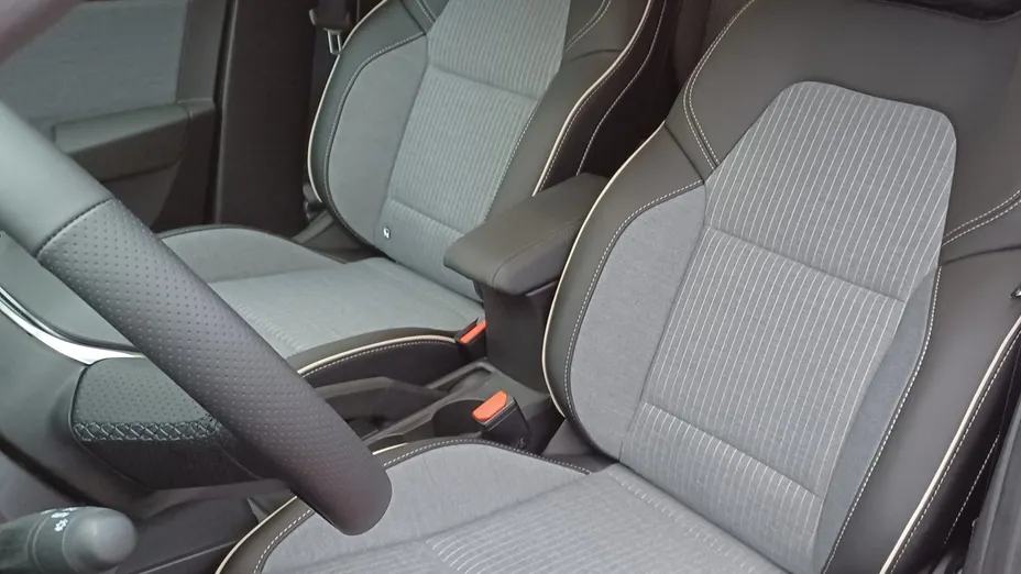 RENAULT Clio Clio 1.0 TCe Techno X-Tronic Nowy