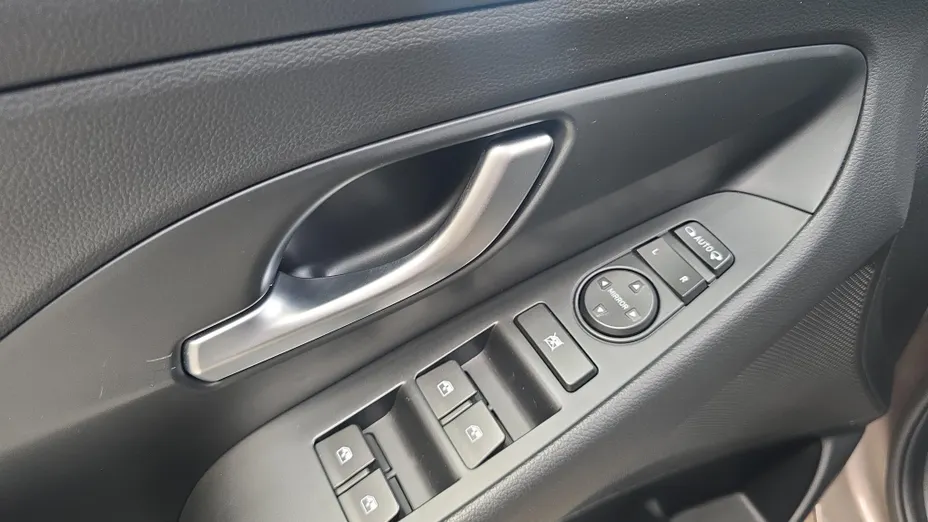 HYUNDAI i30 i30 1.0 T-GDI Smart