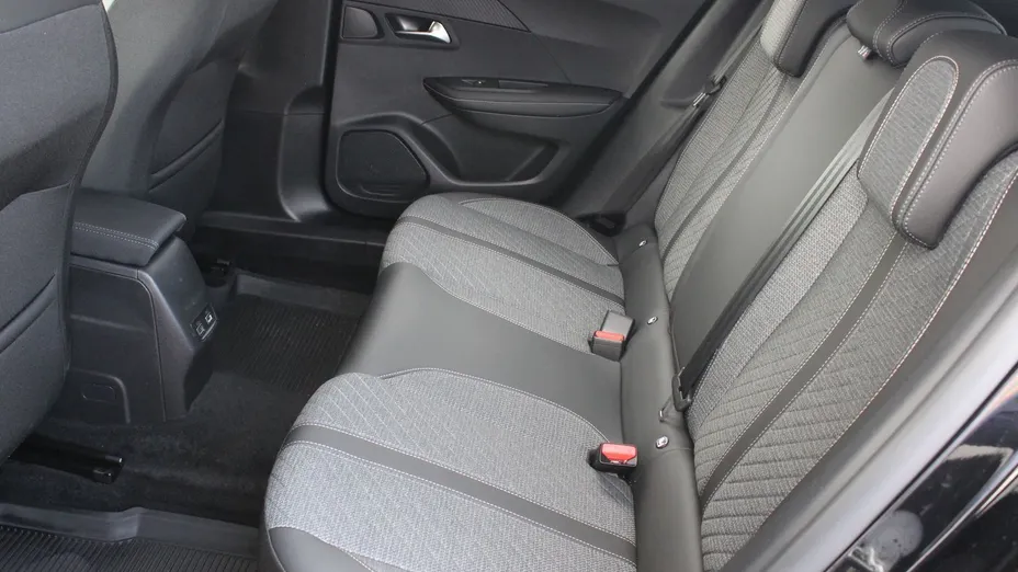 PEUGEOT 2008 2008 1.2 PureTech Allure Pack S&S EAT8