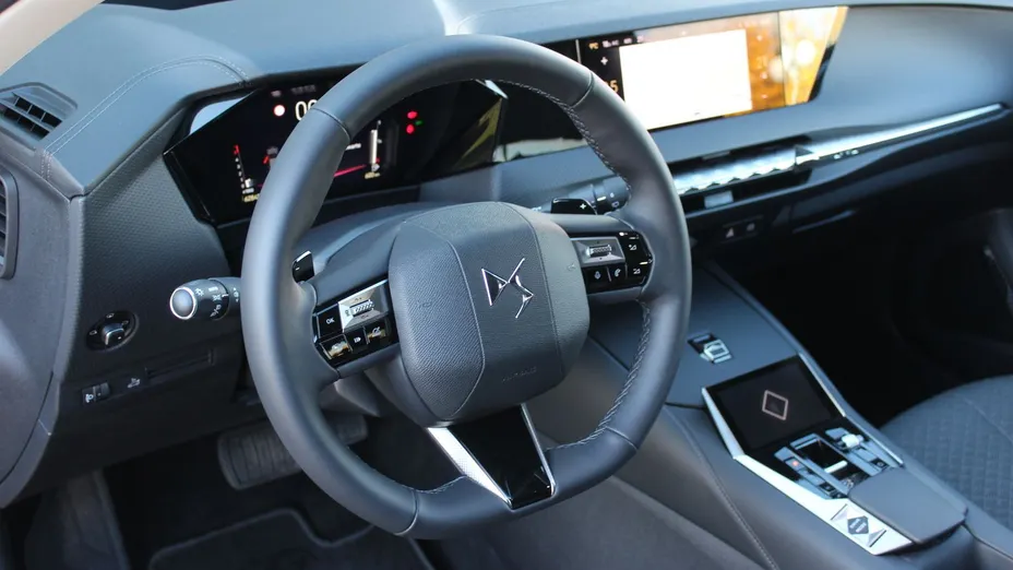 DS DS4 DS 4 1.5 BlueHDi Trocadero aut