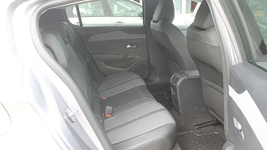 PEUGEOT 308 308 1.2 PureTech Active Pack S&S EAT8