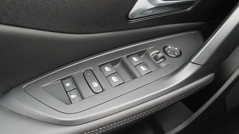 PEUGEOT 308 308 1.2 PureTech Active Pack S&S EAT8