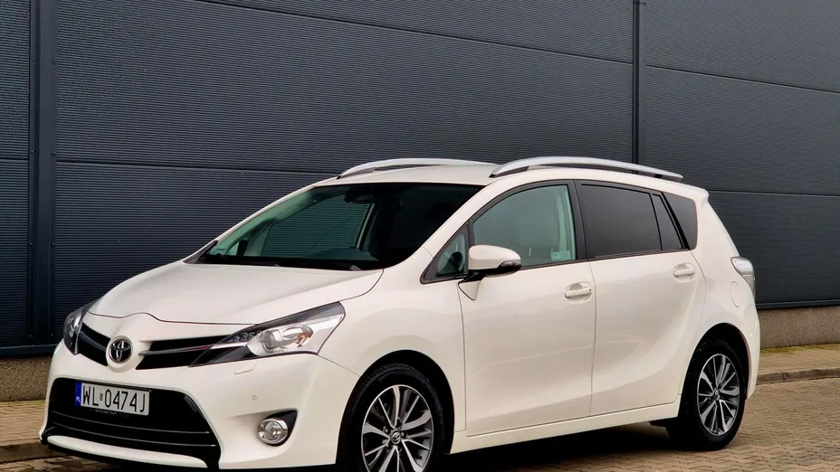 TOYOTA Verso Verso 1.8 Prestige 7os EU6
