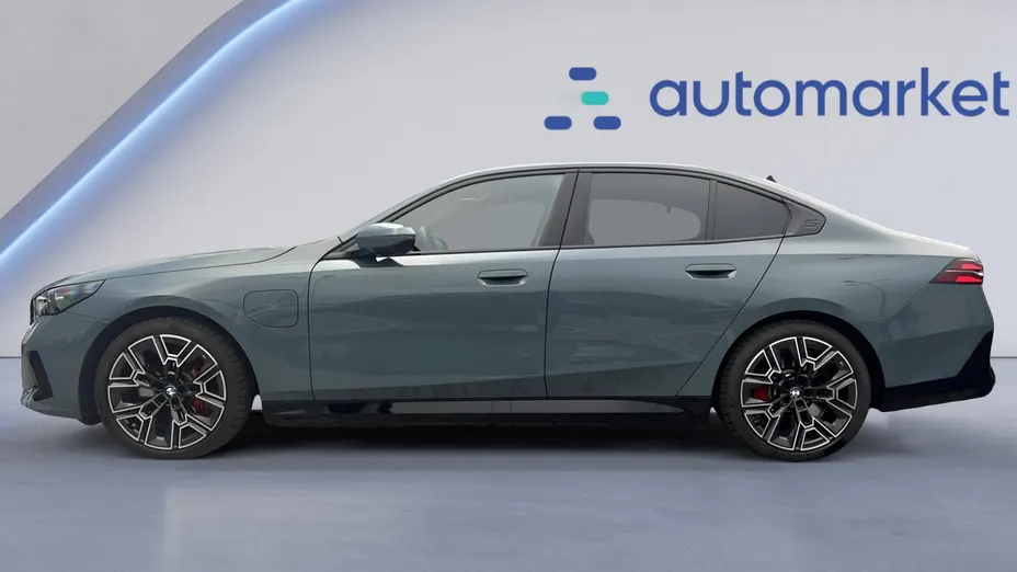 BMW Seria 5 550e xDrive PHEV M Sport aut