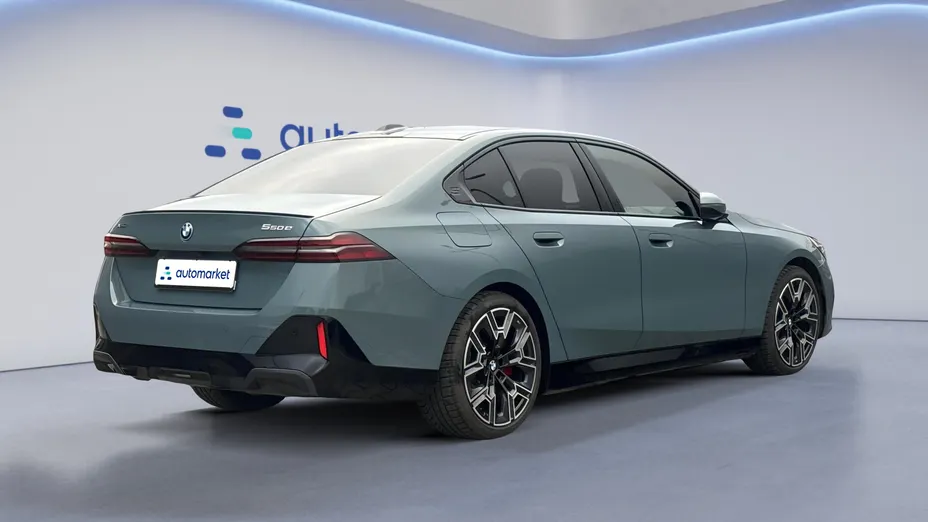 BMW Seria 5 550e xDrive PHEV M Sport aut