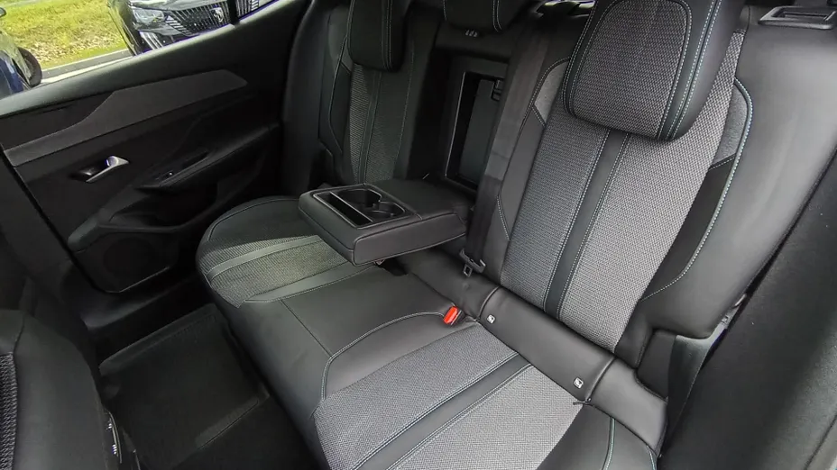 PEUGEOT 408 408 1.2 PureTech mHEV Business S&S e-DSC6 Nowy