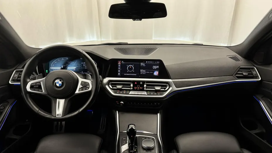 BMW Seria 3 330i M Sport sport-aut