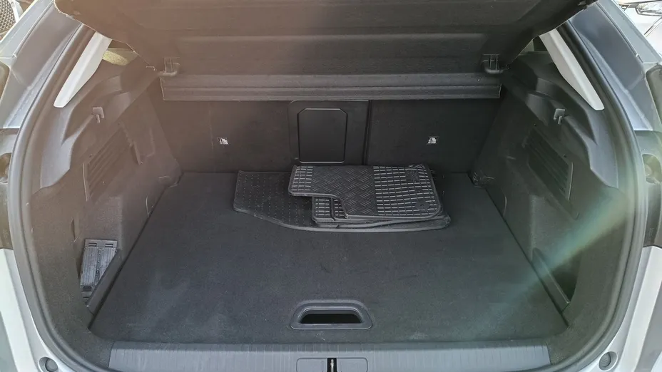 CITROEN C4 e-C4 EV136 50kWh Shine