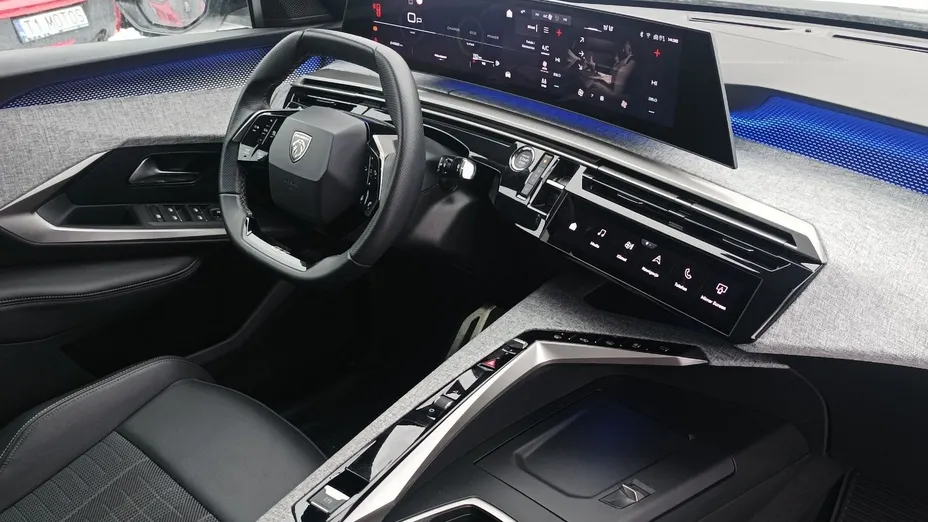 PEUGEOT 3008 3008 1.2 PureTech mHEV GT S&S e-DCS6