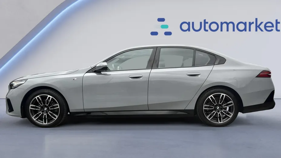 BMW Seria 5 520i mHEV M Sport aut
