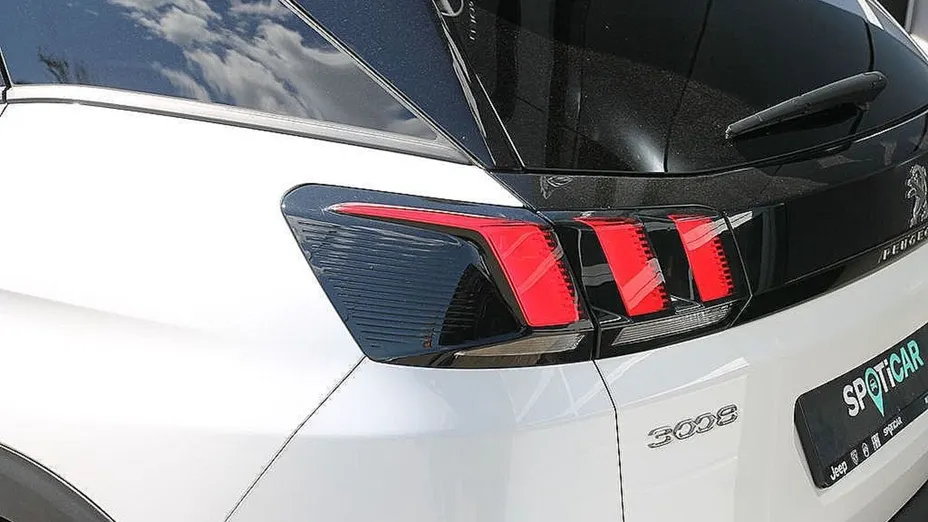 PEUGEOT 3008 3008 1.2 PureTech Allure S&S EAT8