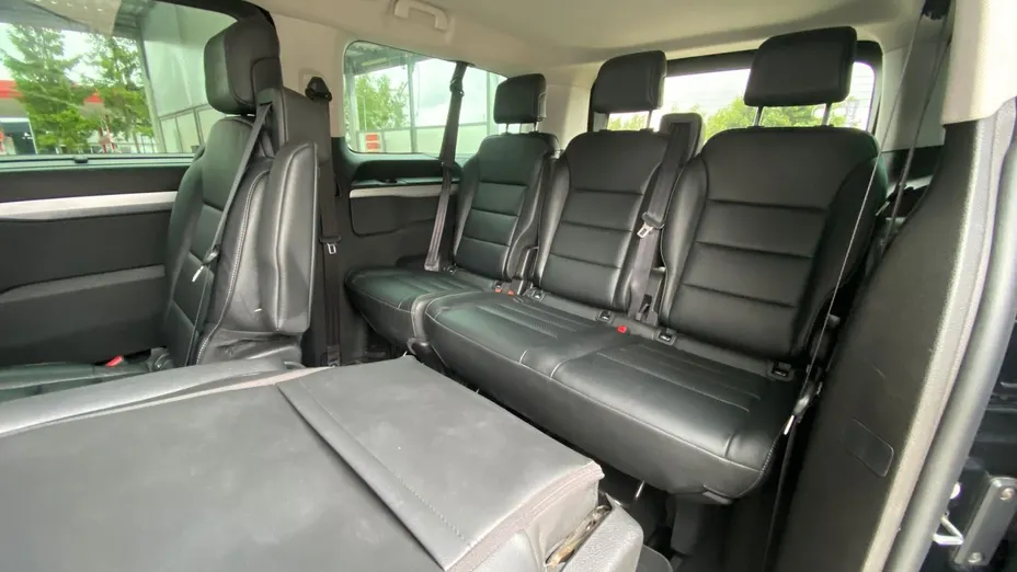 PEUGEOT Traveller e-Traveller Long Business Vip (75 kWh)