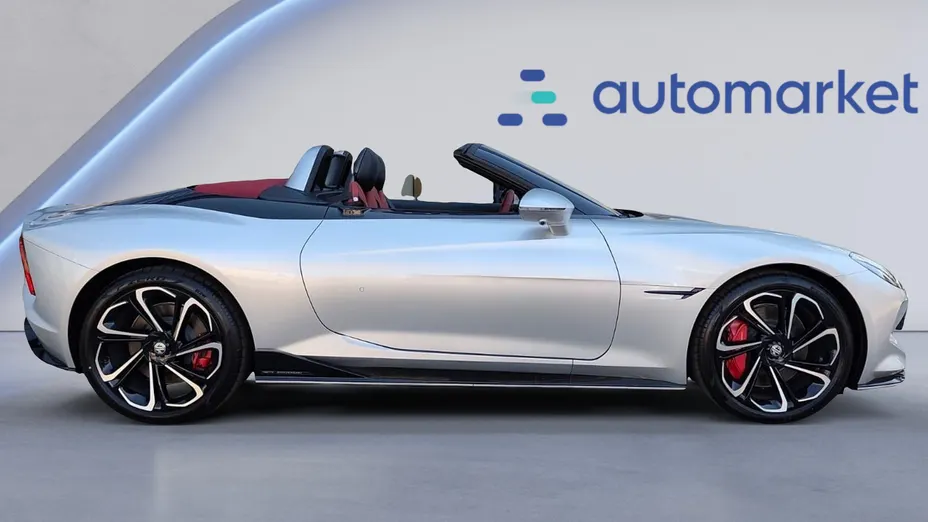MG Cyberster Cyberster 77kWh AWD Czerwony Dach Nowy