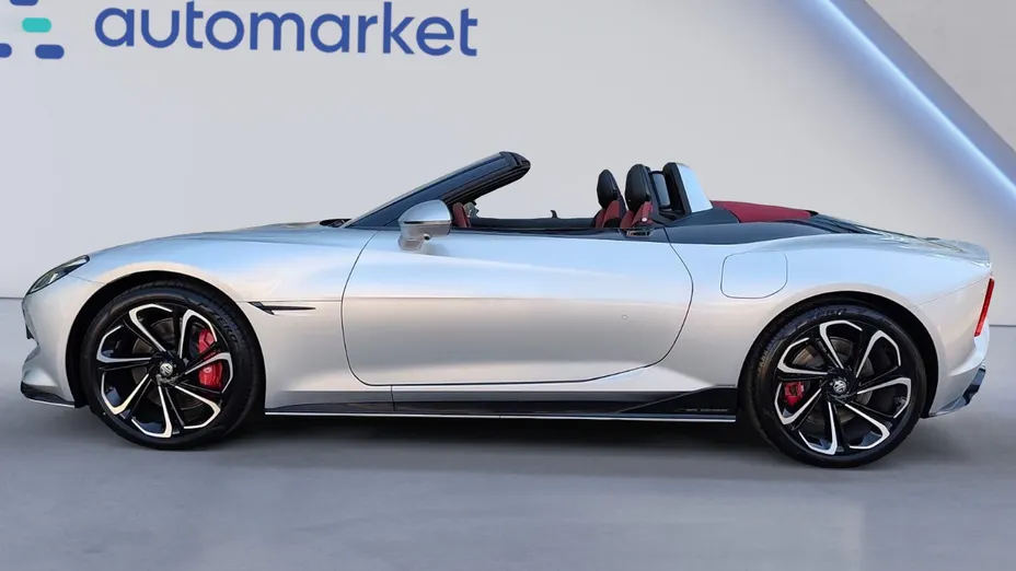 MG Cyberster Cyberster 77kWh AWD Czerwony Dach Nowy