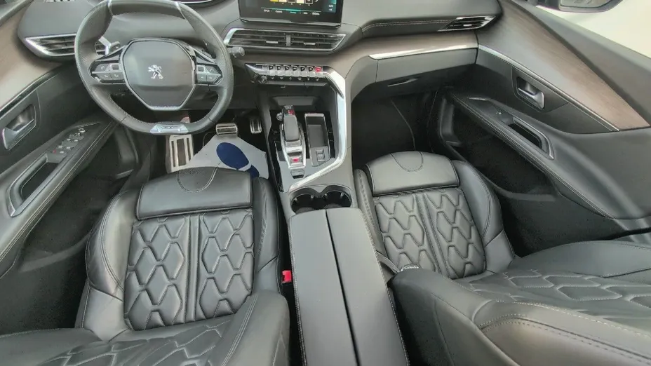 PEUGEOT 3008 3008 1.6 PureTech Hybrid4 PHEV GT S&S EAT8