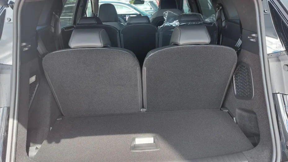PEUGEOT 5008 5008 1.2 PureTech mHEV GT Exclusive S&S e-DCS6 Nowy
