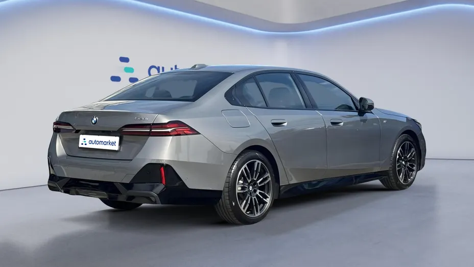 BMW Seria 5 520i mHEV M Sport aut
